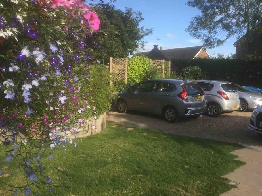 Apartament Henwick House Beautiful Flat,Private Parking, Short Walk To Town Ludlow Zewnętrze zdjęcie